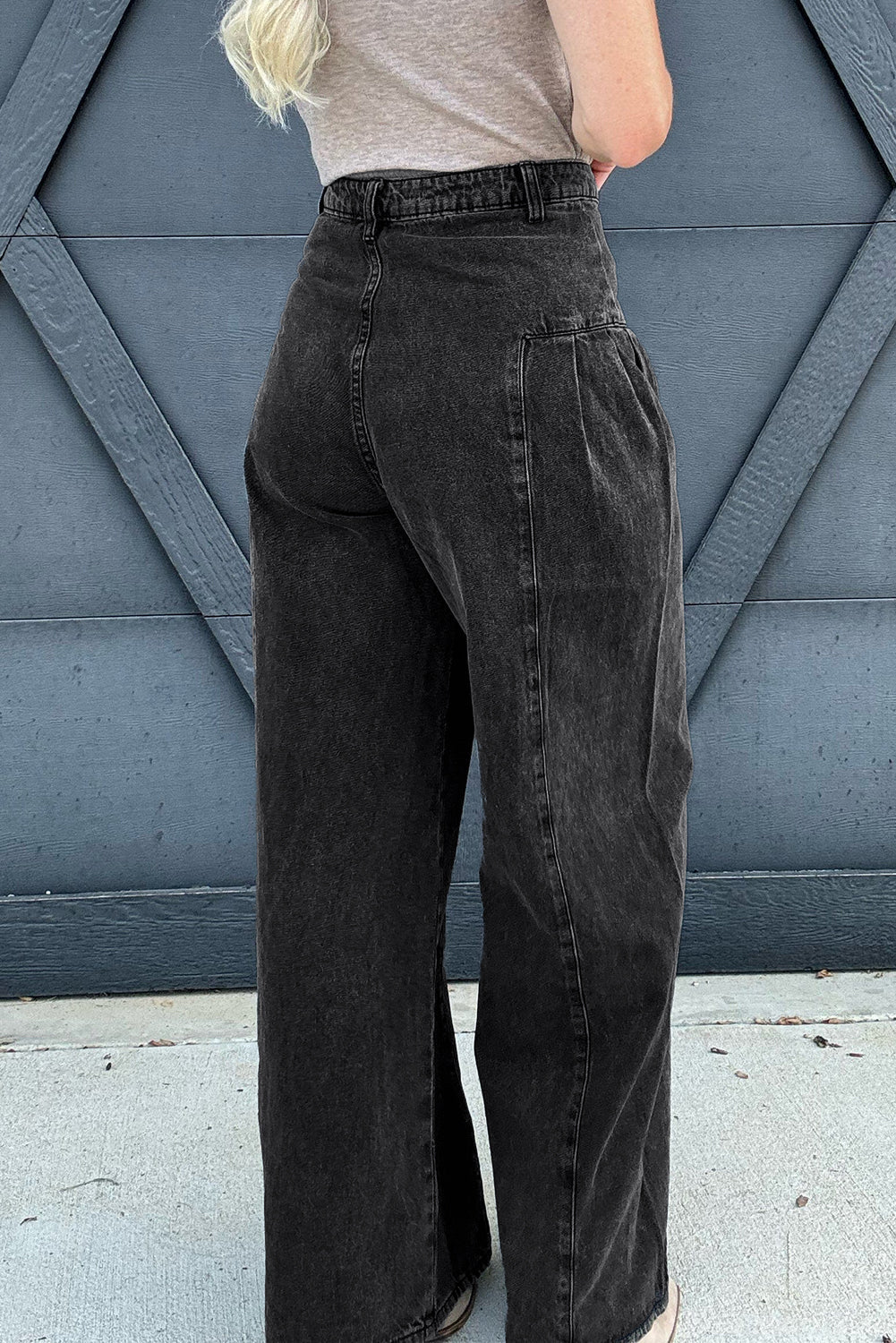 Mineral Wash Pleated Jeans RTS